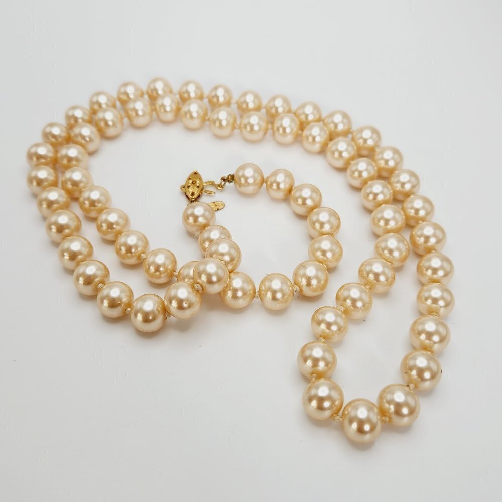 Vintage Napier Cream Glass 12mm Pearl Beaded Long Strand Hand Knotted Necklace
